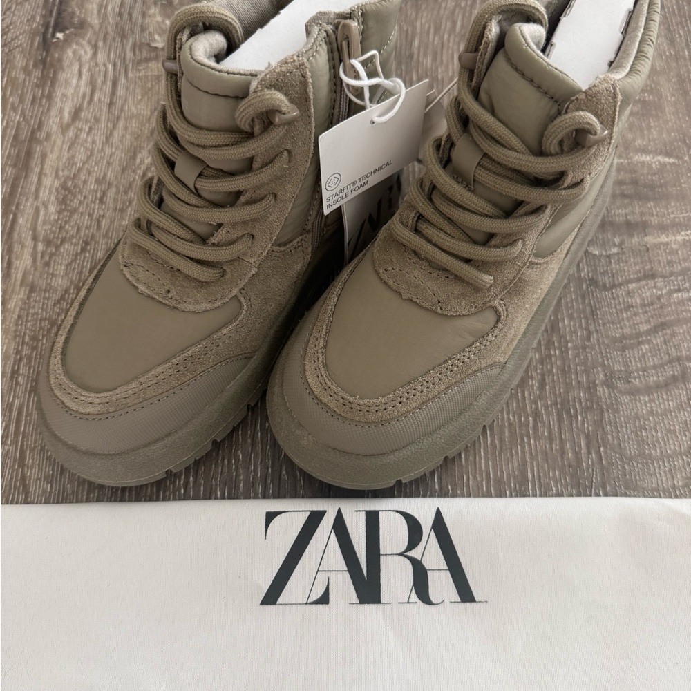 Zara 10.5C / kids / NEW WITH TAGS